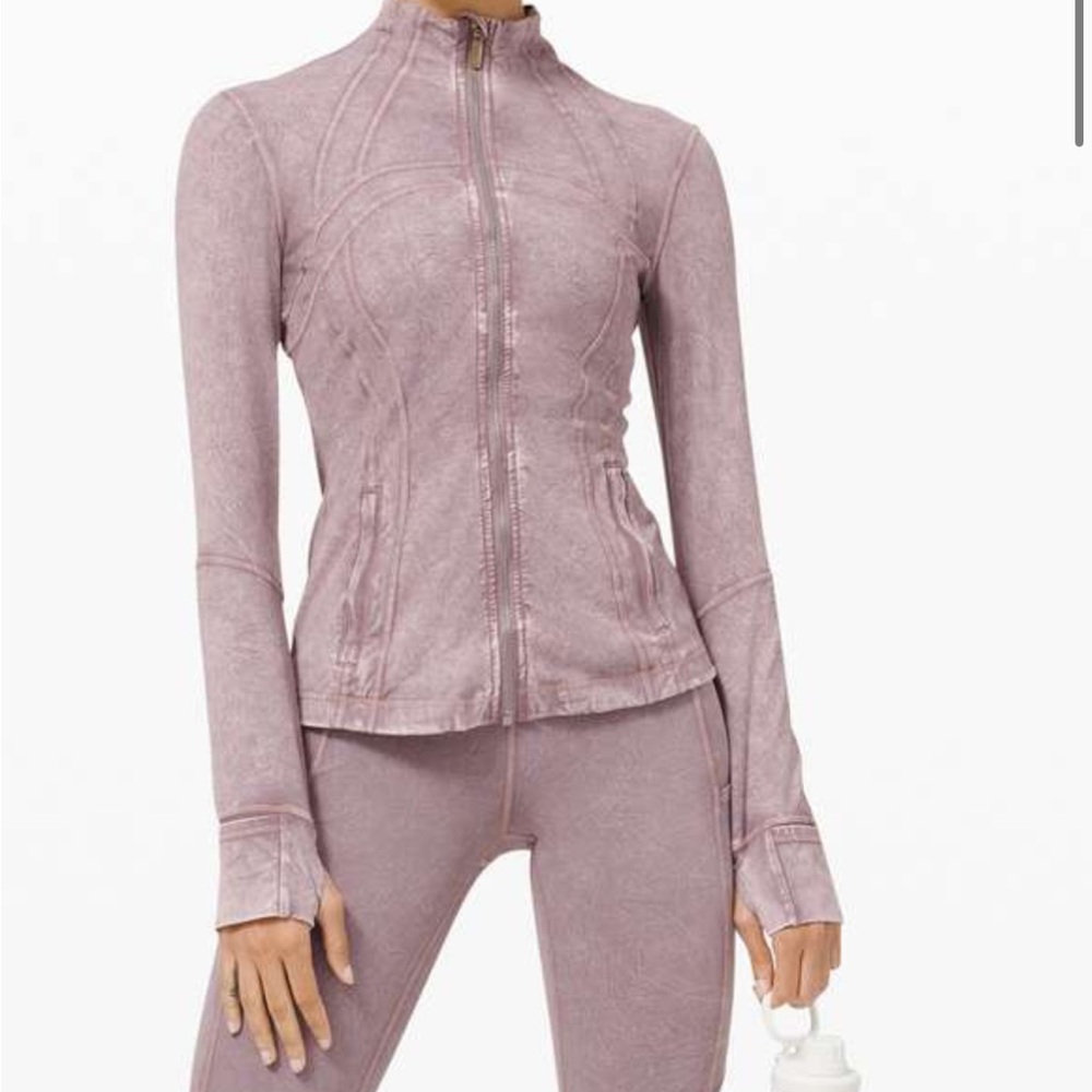 Lululemon Define Jacket *Ice Dye
Ice Wash Violet Verbena